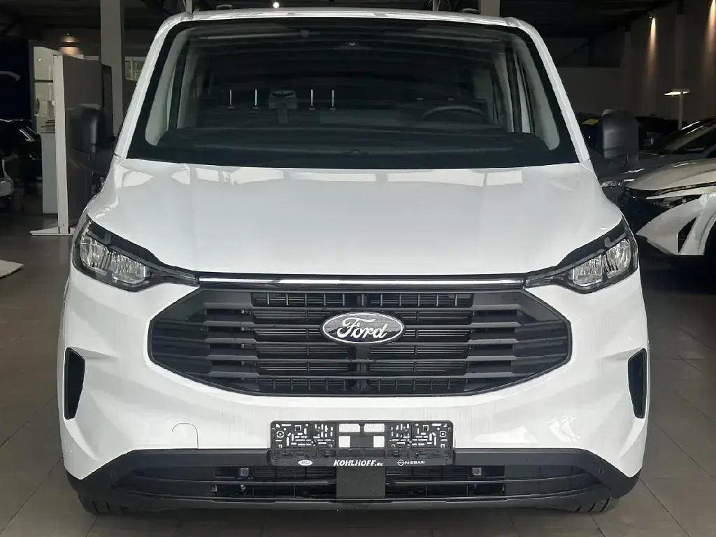 Neu Ford Transit 110 PS (80 kW) 2026 Weiss Limousine