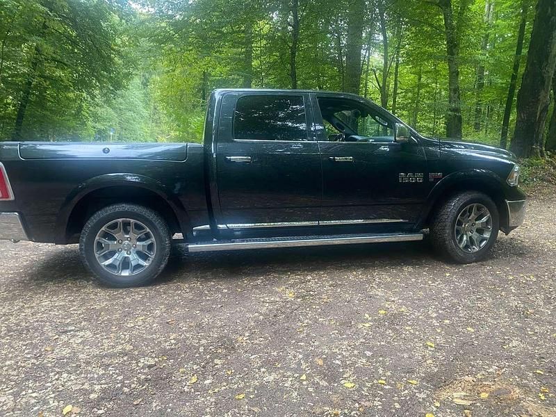 Schwarz Gebraucht 2017 Dodge Ram Limited Abholung | 30.500 € (Superpreis) - Bild 1/4