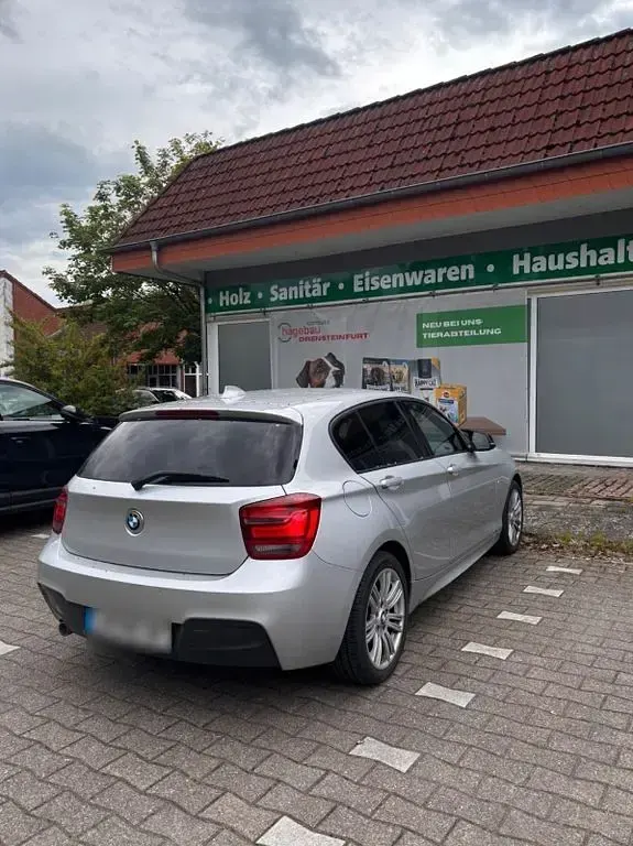 Gebraucht BMW 118 Shadowline 143 PS (105 kW) 2014 Silber Kleinwagen