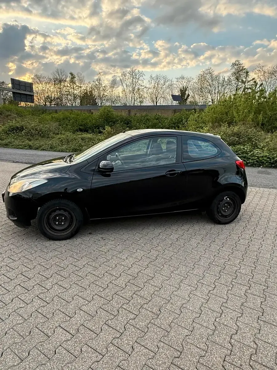 Usata Mazda 2 86 CV (63 kW) 2010 Nero Utilitaria