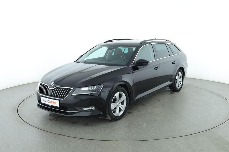 Schwarz Gebraucht 2018 Skoda Superb Ambition Kombi | 18.910 € (Fairer Preis) - Bild 1/3