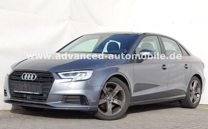 Gebraucht Audi A3 Sport 150 PS (110 kW) 2016 Grau Limousine