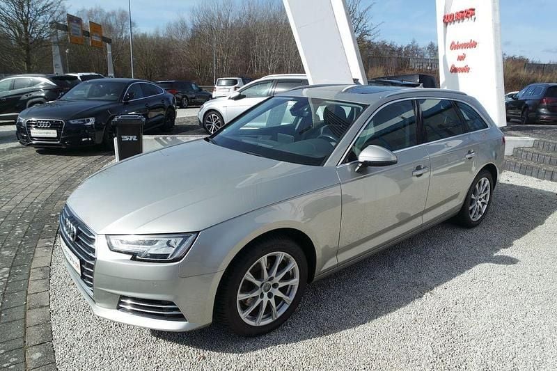 Second-hand Audi A4 Design 190 CP (139 kW) 2017 Argintiu Break