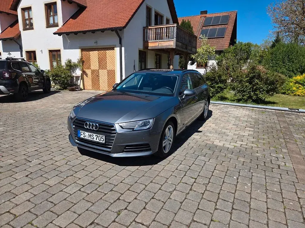 Gebraucht Audi A4 Ambiente 150 PS (110 kW) 2017 Grau Kombi