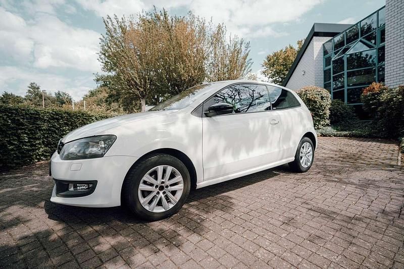 Gebraucht 2011 VW Polo Style Limousine | 2.500 € (Guter Preis) - Bild 1/4