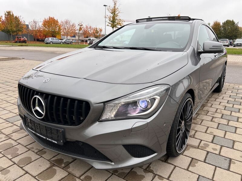 Mountaingrau met. Gebraucht 2016 Mercedes CLA200 Limousine | 19.980 € (Fairer Preis) - Bild 1/4