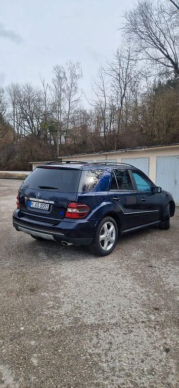 Gebraucht Mercedes ML280 190 PS (139 kW) 2006 Schwarz SUV