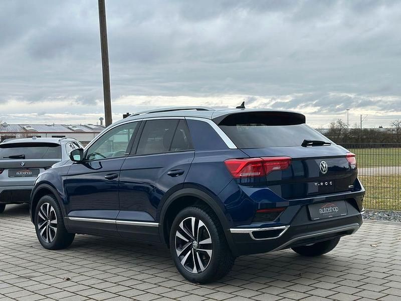 Second-hand VW T-Roc 150 CP (110 kW) 2019 Albastru SUV