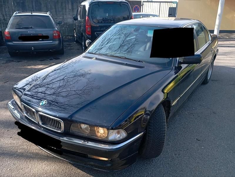Gebraucht BMW 735 235 PS (172 kW) 1997 Blau Limousine