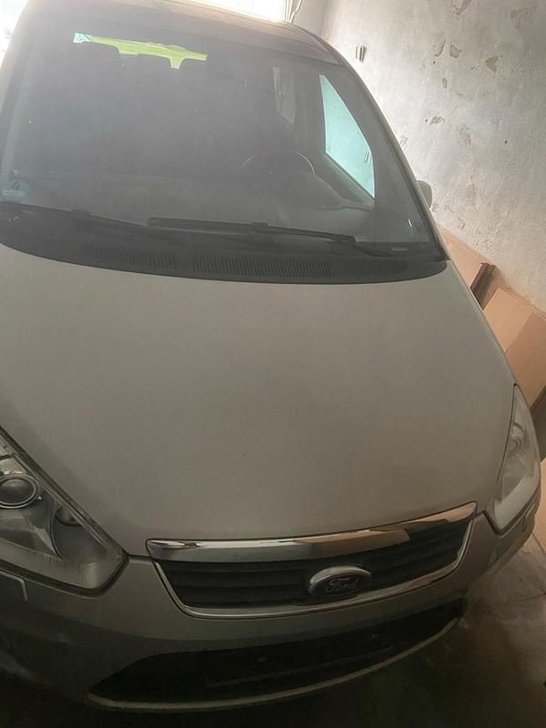 Silber Gebraucht 2008 Ford C-MAX Titanium Van / Kleinbus | 2.800 € (Guter Preis) - Bild 1/4