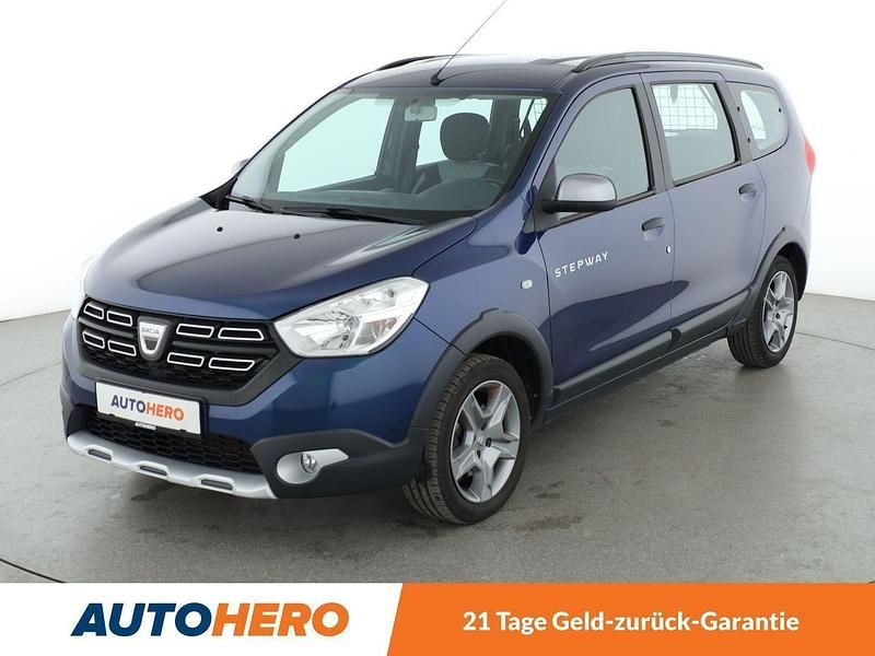 Blau Gebraucht 2019 Dacia Lodgy Stepway Van / Kleinbus | 15.250 € (Teuer) - Bild 1/3
