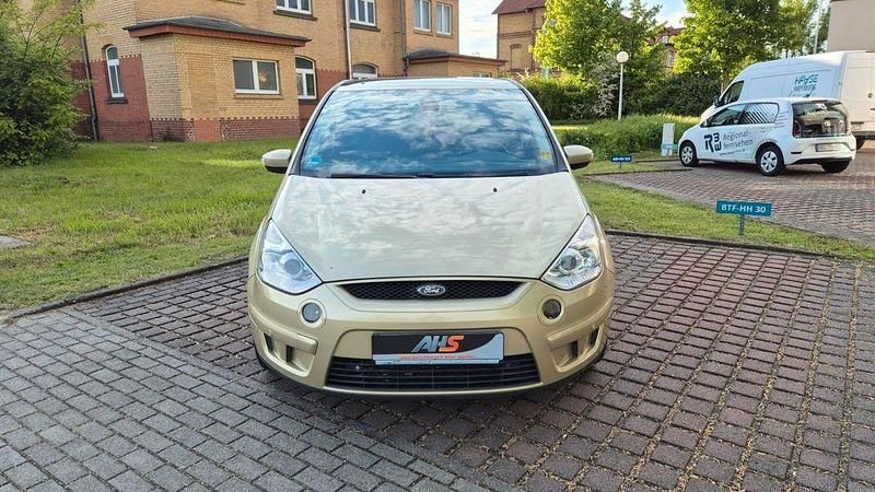 Gebraucht Ford S-MAX Titanium 220 PS (161 kW) 2007 Gold Van / Kleinbus