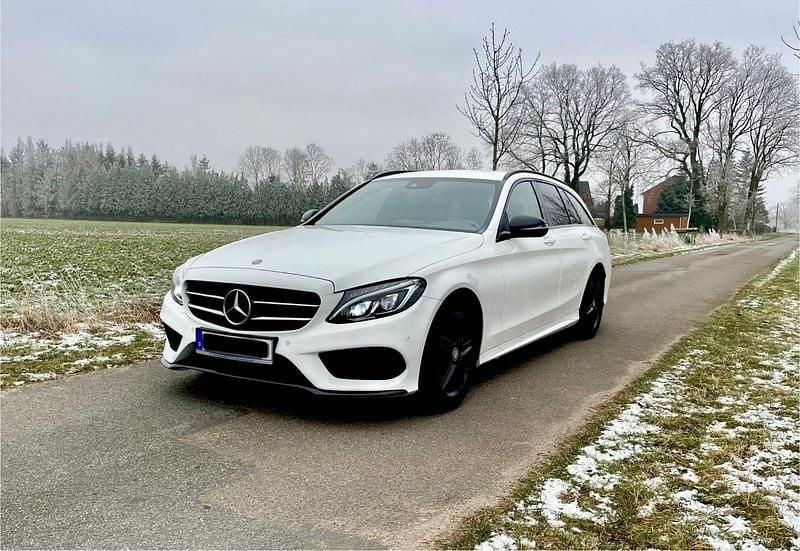 Weiß Gebraucht 2016 Mercedes C220 AMG line Kombi | 17.200 € (Fairer Preis) - Bild 1/4
