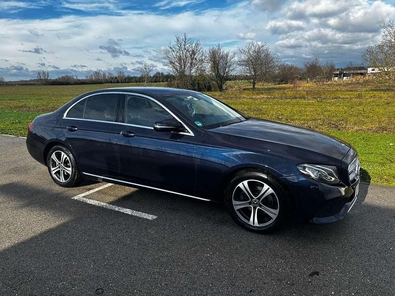 Gebraucht 2019 Mercedes E220 Exclusive Limousine | 24.500 € (Superpreis) - Bild 1/4