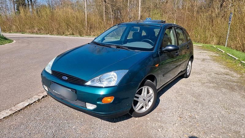 Gebraucht Ford Focus 116 PS (85 kW) 1999 Grün Kleinwagen