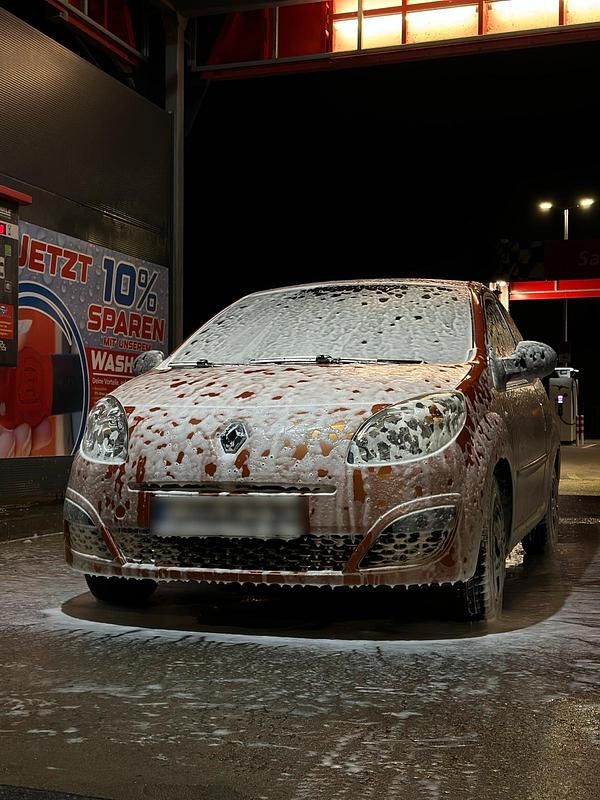 Gebraucht Renault Twingo 58 PS (42 kW) 2008 Orange Kleinwagen