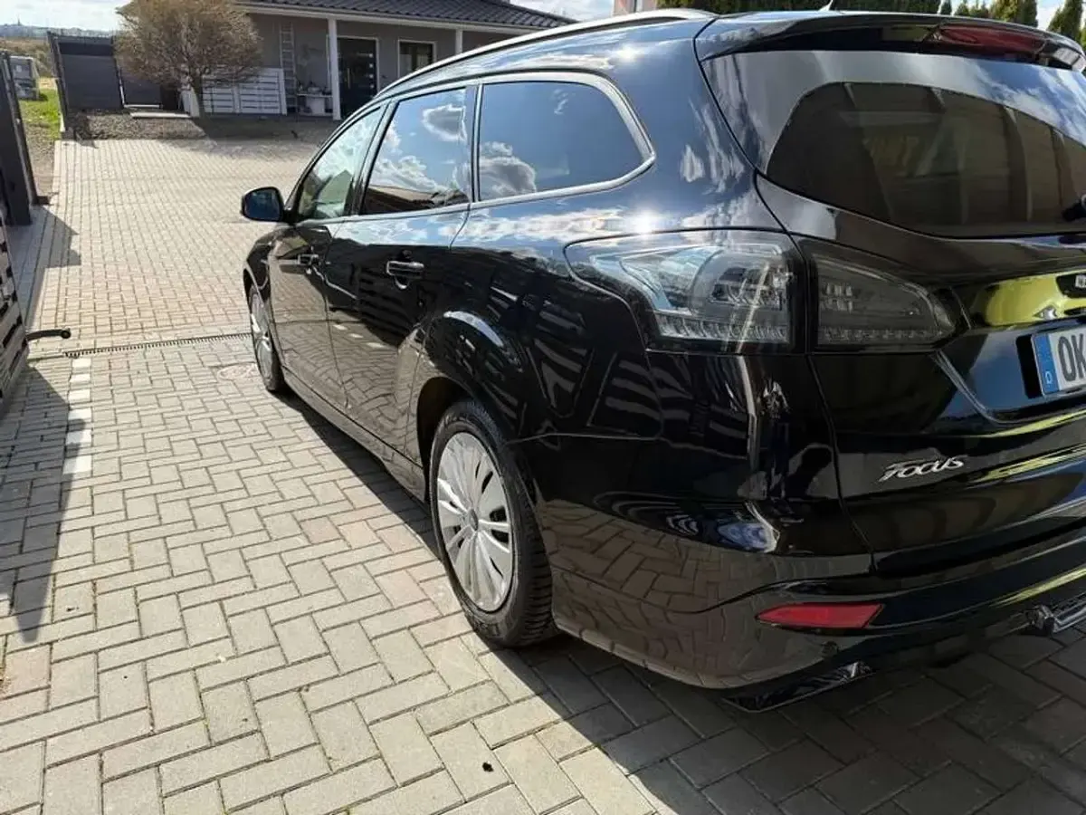 Usata Ford Focus ST 120 CV (88 kW) 2016 Nero Station wagon