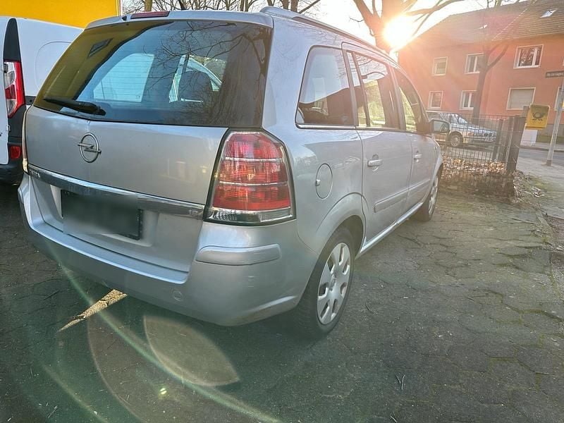 Gebraucht Opel Zafira 103 PS (75 kW) 2006 Van / Kleinbus