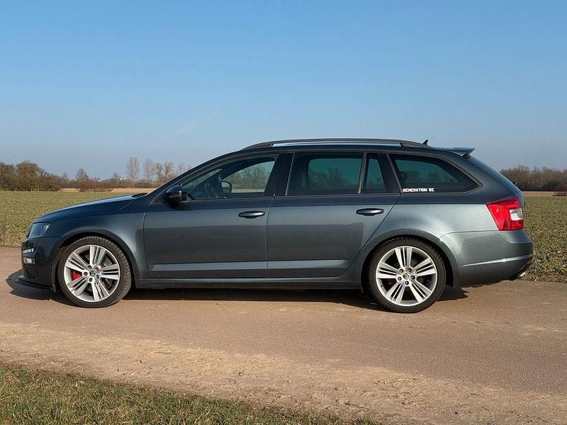 Gebraucht Skoda Octavia RS 220 PS (161 kW) 2016 Grau Kleinwagen