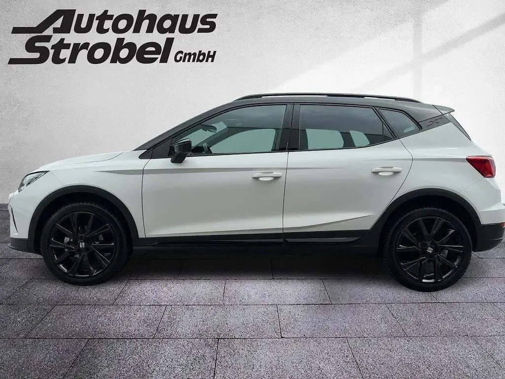 Gebraucht Seat Arona Black Edition 150 PS (110 kW) 2025 Candyweiß SUV