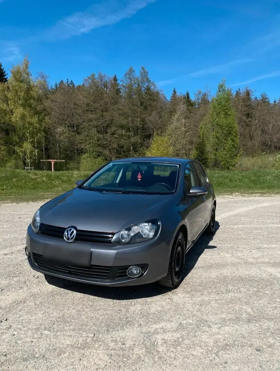 Gebraucht VW Golf VI 102 PS (75 kW) 2009 Silber Kleinwagen