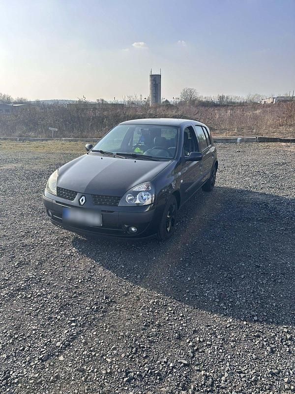 Gebraucht Renault Clio II 75 PS (55 kW) 2003 Schwarz Kleinwagen