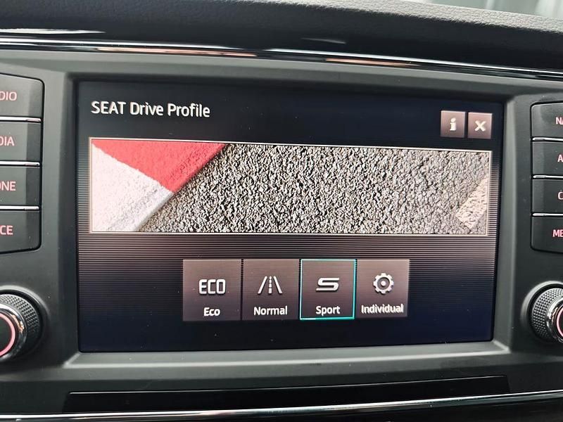 Gebraucht Seat Ateca XCELLENCE 150 PS (110 kW) 2018 Weiß SUV