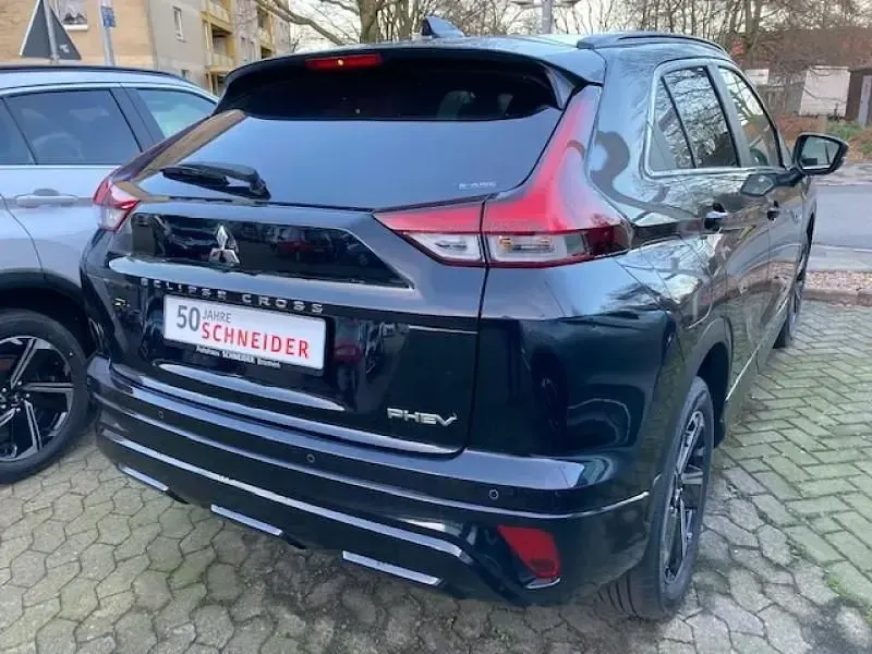 Używany Mitsubishi Eclipse Cross Plus 188 KM (138 kW) 2022 Czarny SUV