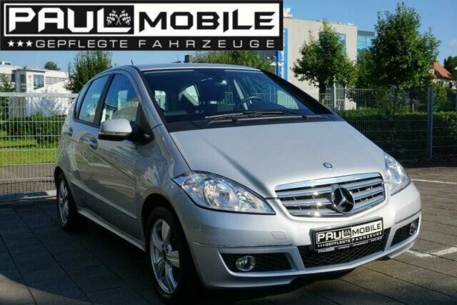 Gebraucht Mercedes A180 Avantgarde 116 PS (85 kW) 2012 Silber metallic Limousine