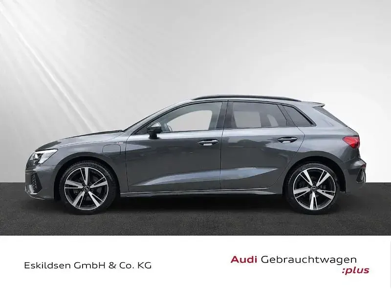 Gebraucht Audi A3 S-Line 150 PS (110 kW) 2024 Grau Limousine