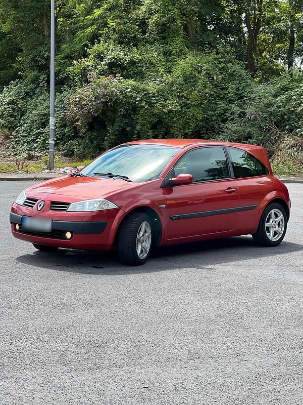 Gebraucht Renault Mégane II 105 PS (77 kW) 2005 Rot Coupé