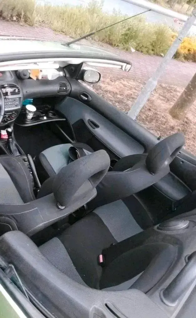 Gebraucht Peugeot 206 109 PS (80 kW) 2003 Andere farben Cabrio