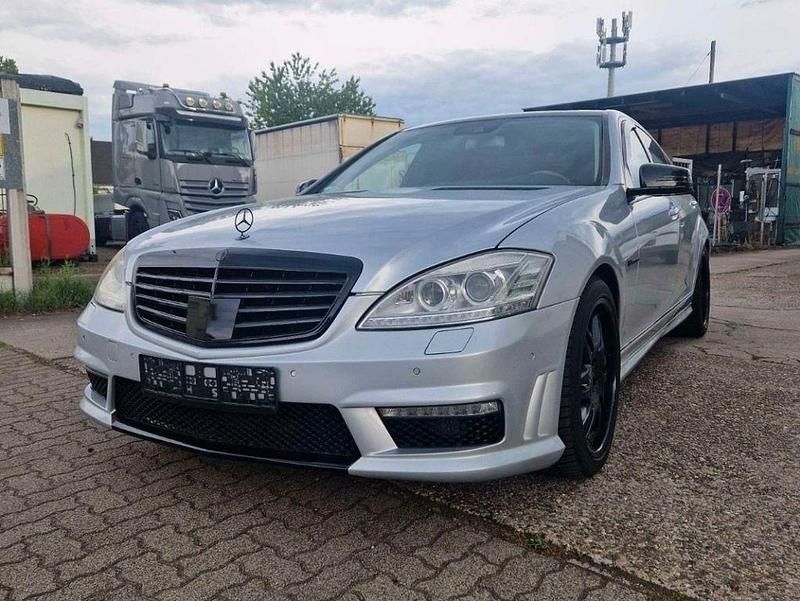 Silber Gebraucht 2010 Mercedes 350 AMG Limousine | 17.000 € - Bild 1/4