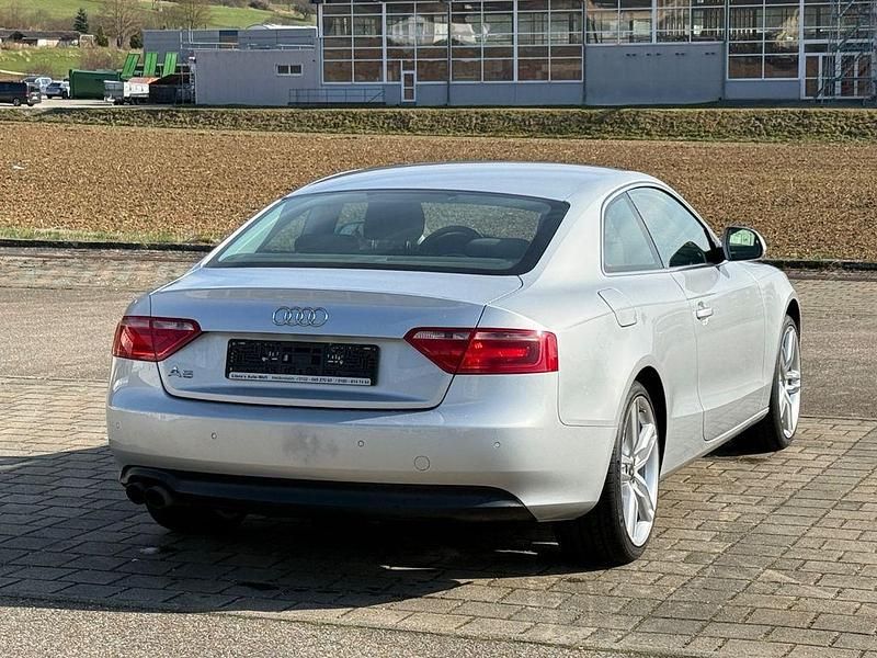 Gebraucht Audi A5 Sport 170 PS (125 kW) 2008 Eissilber Coupé