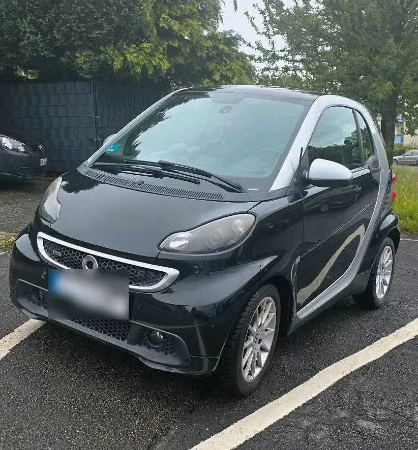Gebraucht Smart ForTwo Coupé 84 PS (61 kW) 2010 Schwarz Coupé