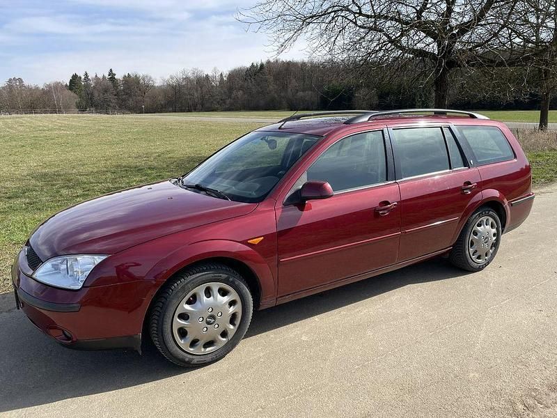 Gebraucht Ford Mondeo Ghia 145 PS (106 kW) 2001 Rot Limousine