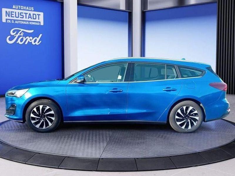 Gebraucht Ford Focus Titanium 155 PS (114 kW) 2024 Desert island blue metallic Kombi