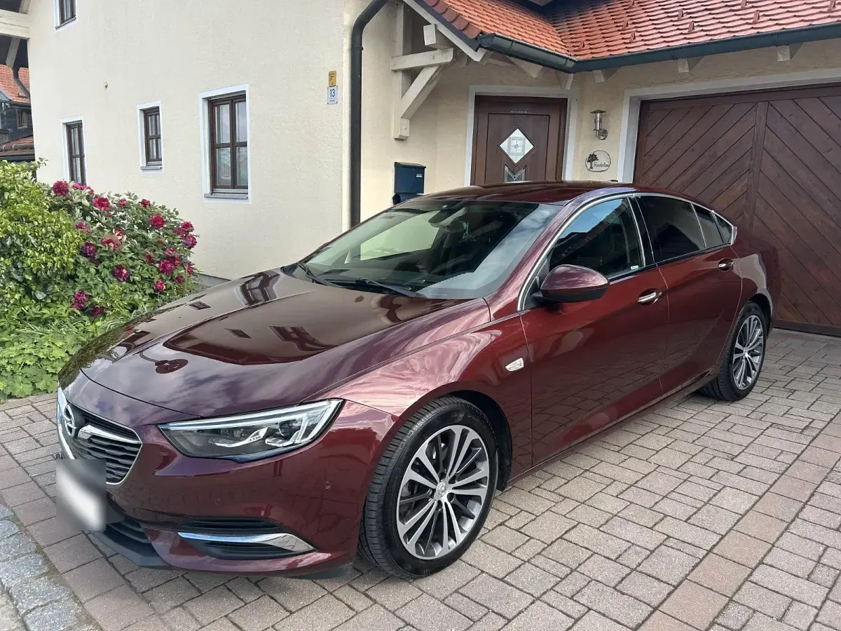 Gebraucht Opel Insignia Innovation 209 PS (153 kW) 2018 Rot Limousine