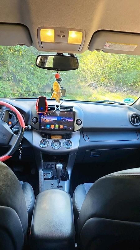Schwarz Gebraucht 2010 Toyota RAV4 SUV | 8.100 € (Fairer Preis) - Bild 1/4