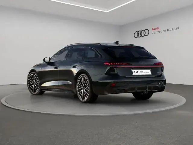 Neu Audi A6 S-Line 299 PS (219 kW) 2026 Grün Kombi