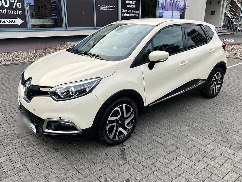 Beige Gebraucht 2013 Renault Captur SUV | 7.900 € - Bild 1/4