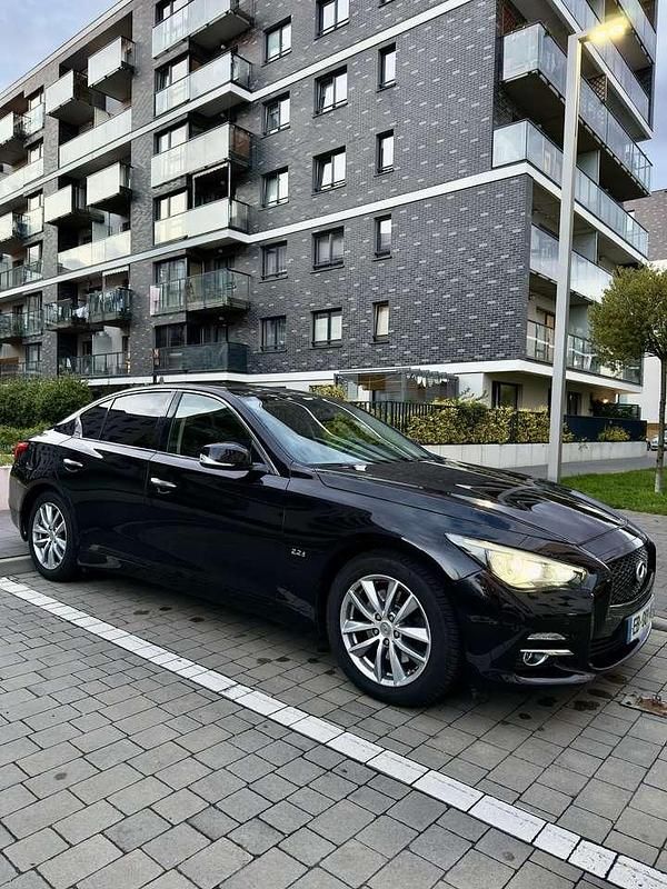 Gebraucht Infiniti Q50 Premium 170 PS (125 kW) 2016 Schwarz Limousine
