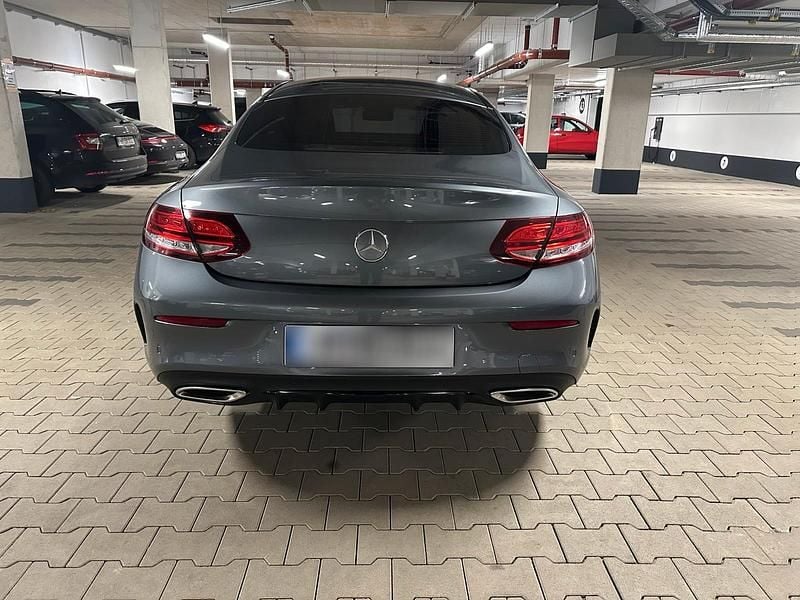 Gebraucht Mercedes C400 333 PS (244 kW) 2019 Grau Coupé