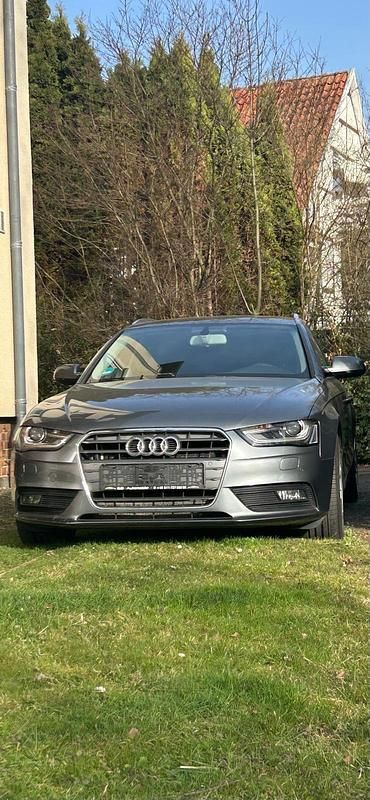 Gebraucht Audi A4 204 PS (150 kW) 2013 Grau Kombi