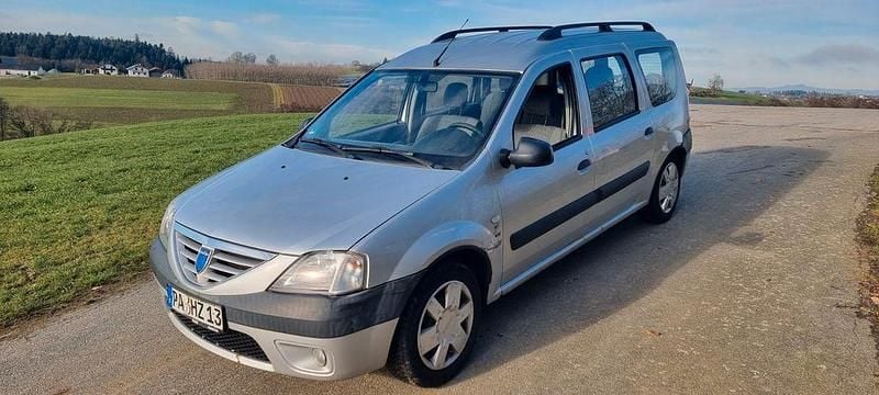 Gebraucht Dacia Logan MCV Lauréate 105 PS (77 kW) 2008 Silber Limousine