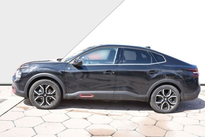 Gebraucht Citroën e-C4 Shine 100 kW (136 PS) 2023 Perlaneraschwarz metallic Limousine