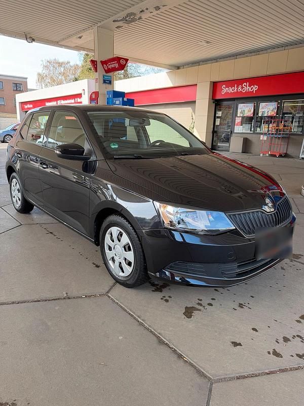Second-hand Skoda Fabia 60 CP (44 kW) 2017 Negru Hatchback
