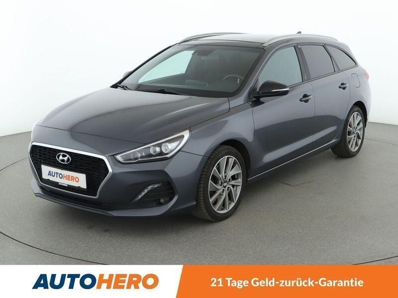 Grau Gebraucht 2018 Hyundai i30 Passion Plus Kombi | 14.960 € (Fairer Preis) - Bild 1/3