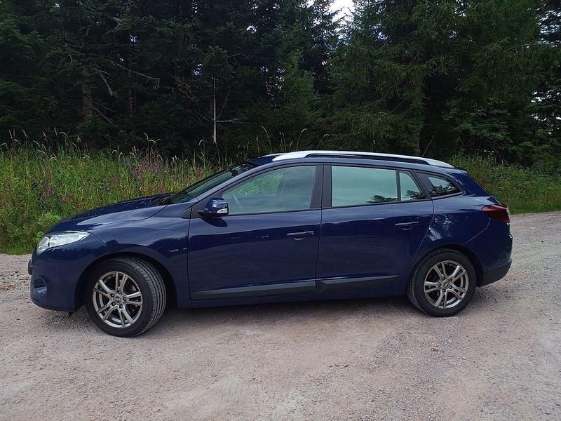 Gebraucht Renault Mégane GrandTour Dynamique 110 PS (80 kW) 2009 Blau Kombi