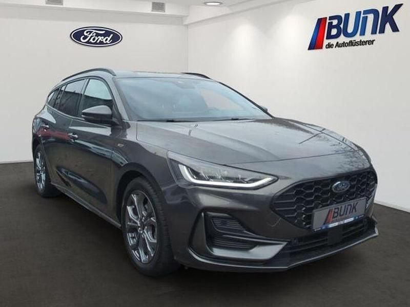 Gebraucht Ford Focus ST-Line X 155 PS (114 kW) 2023 Magnetic metallic Limousine